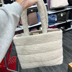 Sherpa tote